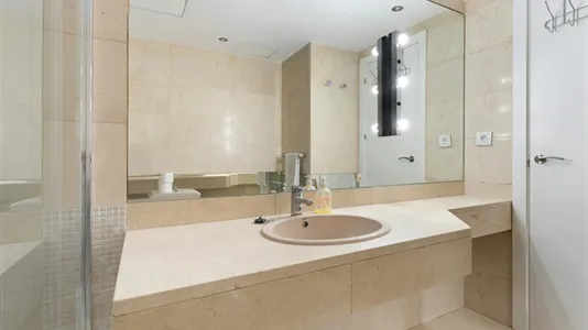 Rooms in Madrid Chamberí - photo 10