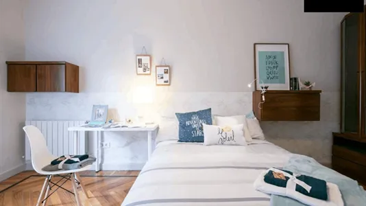 Rooms in Bilbao - photo 4