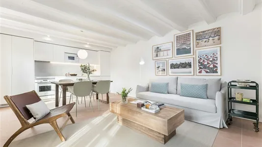 Apartments in Barcelona Ciutat Vella - photo 2