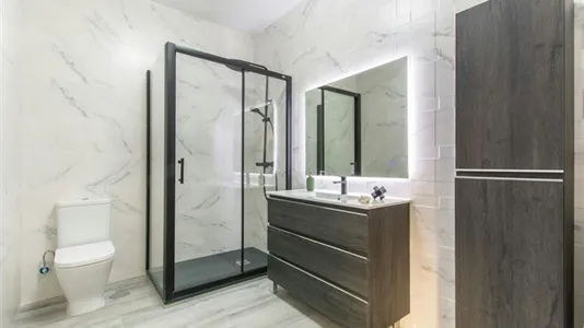 Rooms in Madrid Centro - photo 7