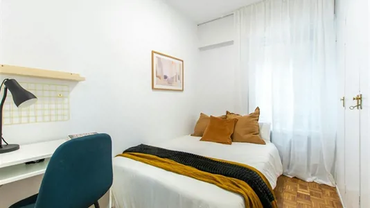 Rooms in Madrid Retiro - photo 1