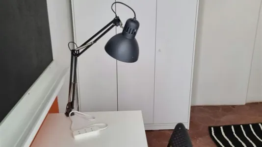 Rooms in Napoli Municipalità 4 - photo 4