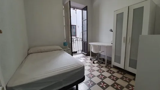 Rooms in Granada - photo 4