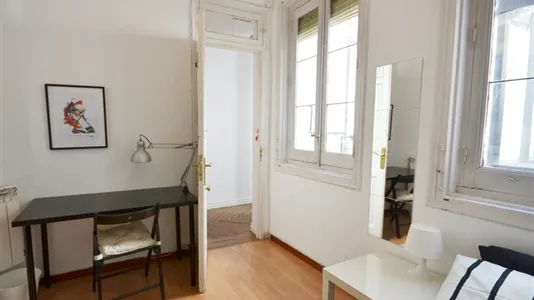 Rooms in Madrid Centro - photo 5
