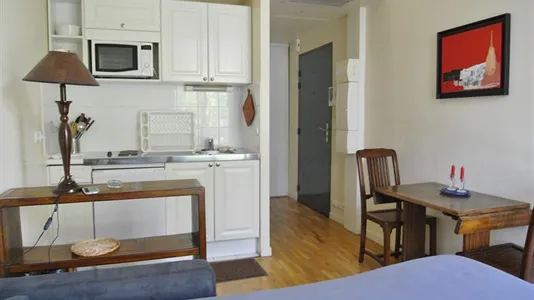 Apartments in Paris 8ème arrondissement - photo 10